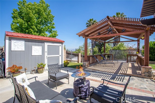 Detail Gallery Image 27 of 40 For 2163 Lyon Ave, Riverside,  CA 92503 - 4 Beds | 2 Baths