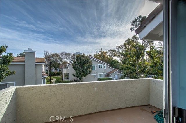 60 Greenmoor, Irvine CA: https://media.crmls.org/medias/f596c22a-28fd-4266-86fa-63e3272536c5.jpg