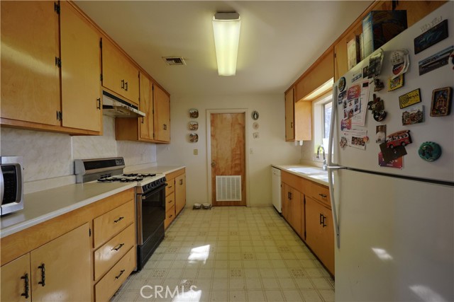 Detail Gallery Image 13 of 23 For 7540 W Avenue a, Lancaster,  CA 93536 - 3 Beds | 2 Baths