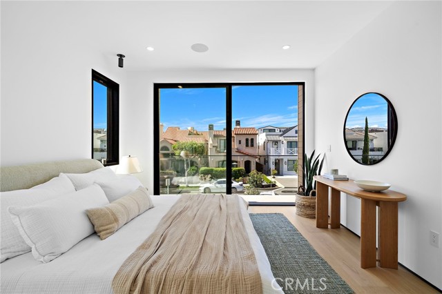 Detail Gallery Image 32 of 70 For 612 Begonia, Corona Del Mar,  CA 92625 - 3 Beds | 3/1 Baths