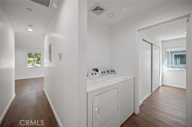 Detail Gallery Image 16 of 17 For 7443 Balcom Ave, Reseda,  CA 91335 - 3 Beds | 2 Baths