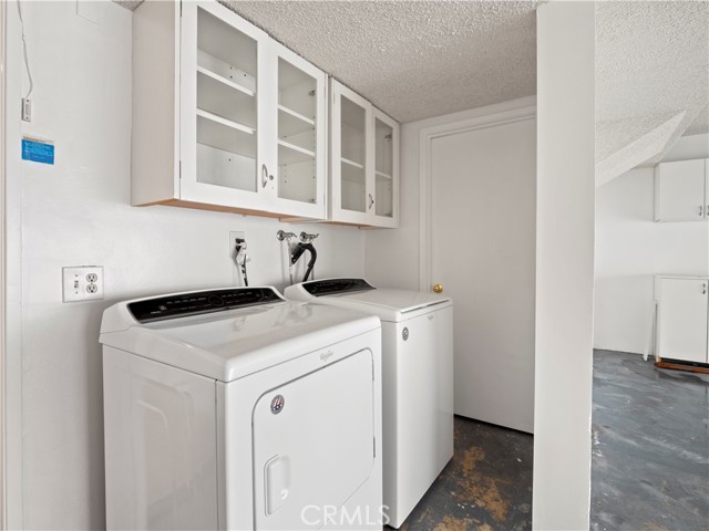 Detail Gallery Image 30 of 42 For 18411 Hatteras St #138,  Tarzana,  CA 91356 - 3 Beds | 2/1 Baths