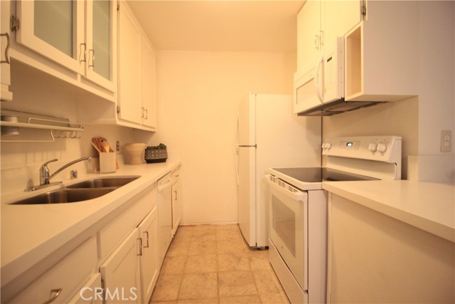 3605 Hidden Lane, Rolling Hills Estates, California 90274, 2 Bedrooms Bedrooms, ,2 BathroomsBathrooms,Residential,Sold,Hidden,PV22034406