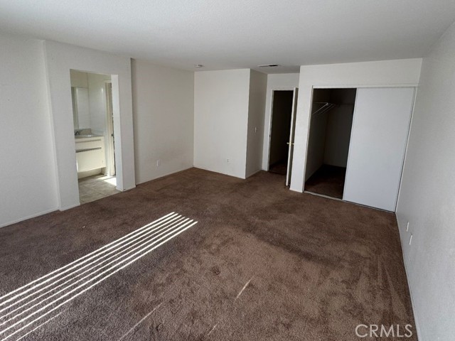 Detail Gallery Image 7 of 10 For 11913 Pepperwood, Victorville,  CA 92392 - 4 Beds | 2 Baths