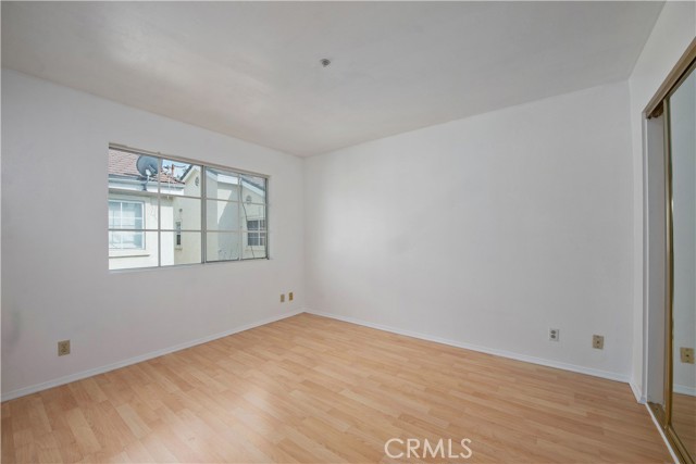 Detail Gallery Image 16 of 35 For 21023 1/2 Gault St #7,  Canoga Park,  CA 91303 - 3 Beds | 2/1 Baths