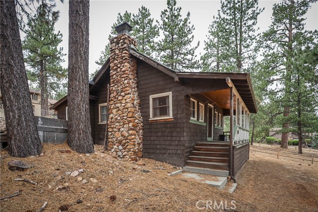 Detail Gallery Image 17 of 20 For 40241 Lakeview Dr, Big Bear Lake,  CA 92315 - 1 Beds | 1/1 Baths