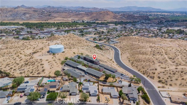 16518 Avalon Avenue, Victorville CA: https://media.crmls.org/medias/f599f97a-cce2-42fd-9960-2b98e3fc101f.jpg