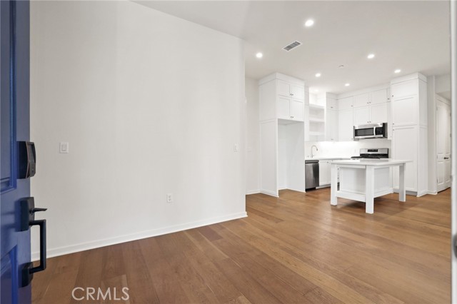 Detail Gallery Image 6 of 31 For 753 Spring Gdn, Irvine,  CA 92618 - 2 Beds | 2 Baths