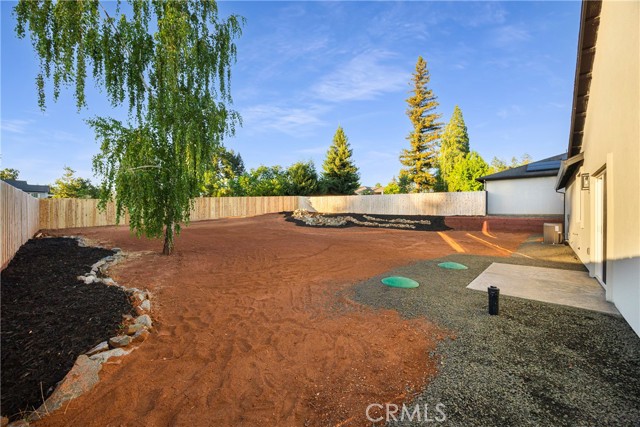 1737 Drayer Drive, Paradise CA: https://media.crmls.org/medias/f59b4699-d9c2-4bd4-88cc-ad701deda025.jpg