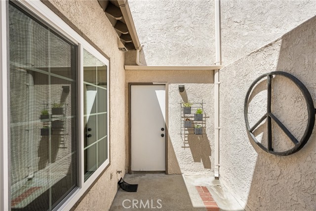 Image 32 of 51 For 603 N San Michel Drive  C