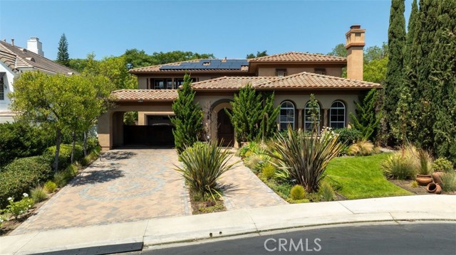 6 Marble Creek Lane, Coto de Caza CA: https://media.crmls.org/medias/f59dbc1c-8c51-4524-91fe-86c2cc8128ed.jpg
