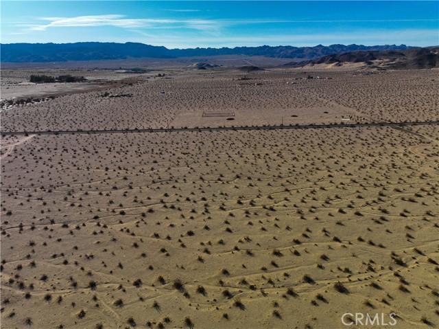 Detail Gallery Image 3 of 7 For 16 Valle Vista Rd, Twentynine Palms,  CA 92277 - – Beds | – Baths