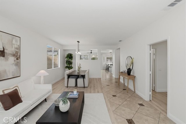 Detail Gallery Image 7 of 42 For 6974 Riverboat, Corona,  CA 91752 - 4 Beds | 2 Baths