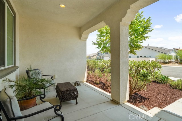 Detail Gallery Image 2 of 19 For 208 Parkview Dr, Calimesa,  CA 92320 - 4 Beds | 2 Baths