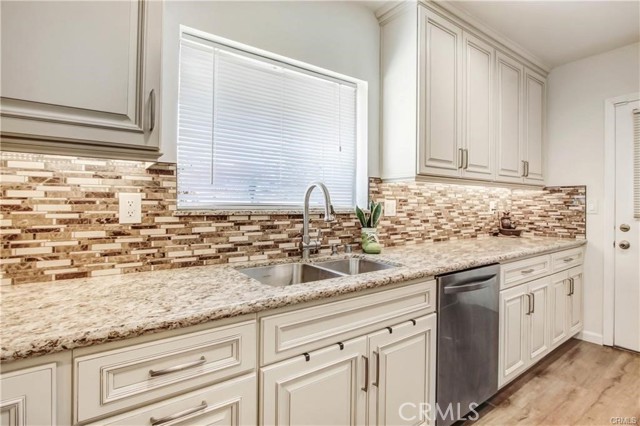 Detail Gallery Image 13 of 37 For 14349 Tiara St, Sherman Oaks,  CA 91401 - – Beds | – Baths