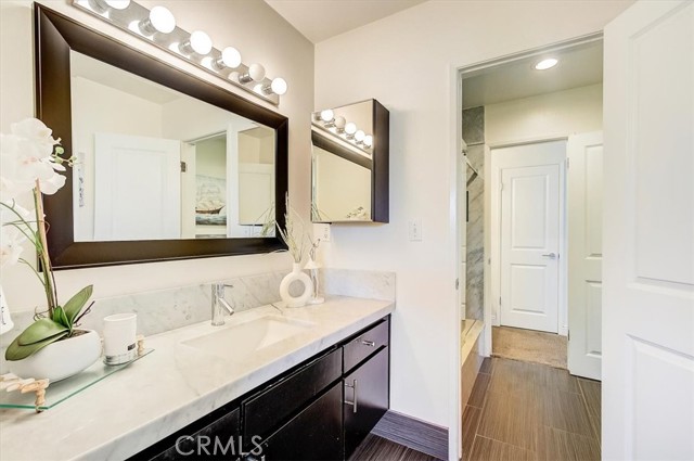 2000 Mathews Avenue, Redondo Beach, California 90278, 2 Bedrooms Bedrooms, ,1 BathroomBathrooms,Residential,Sold,Mathews,PF22058627