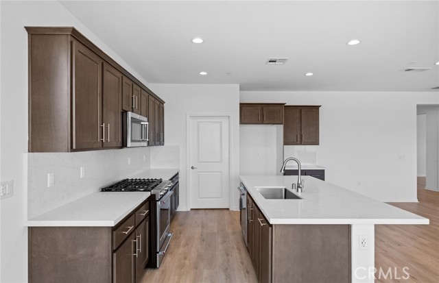 Detail Gallery Image 9 of 30 For 25183 Forest Hills Dr, Menifee,  CA 92585 - 2 Beds | 2 Baths