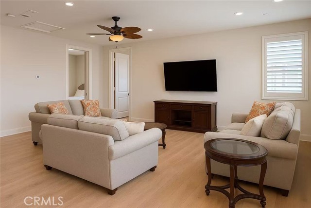 66 Bolide, Irvine CA: https://media.crmls.org/medias/f5a217ef-59e5-4e7b-a9f9-481a8eb4f2c8.jpg