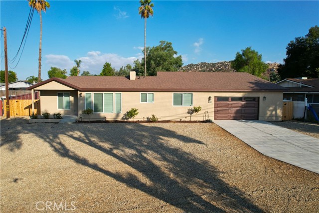 Detail Gallery Image 2 of 33 For 22450 Ramona Ave, Nuevo,  CA 92567 - 4 Beds | 2 Baths