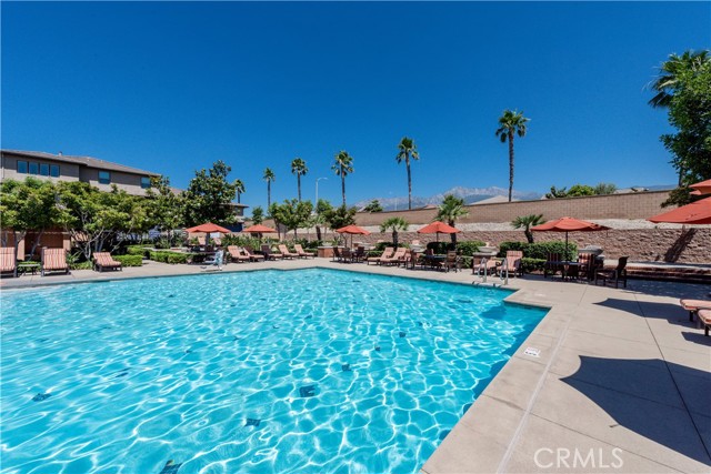 Detail Gallery Image 30 of 31 For 12371 Claredon Dr #6,  Rancho Cucamonga,  CA 91739 - 3 Beds | 3/1 Baths