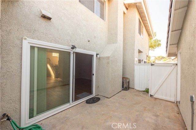 656 Springbrook N, Irvine CA: https://media.crmls.org/medias/f5a53ae6-77df-413e-b1bc-47d3487f43df.jpg