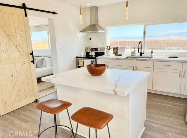 3191 Pearl Springs Avenue, 29 Palms CA: https://media.crmls.org/medias/f5a5a865-9bae-4fea-96be-78998a5a6bc4.jpg