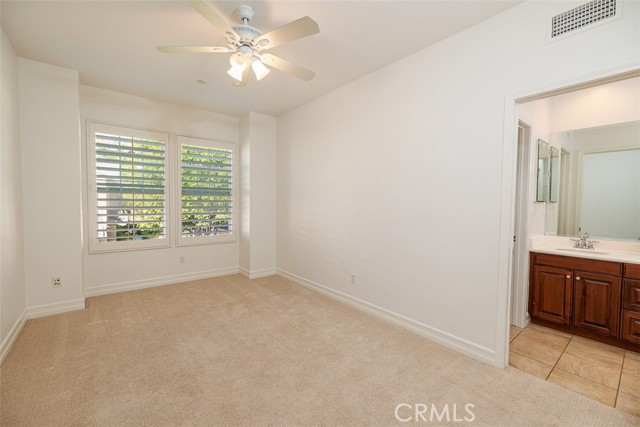 72 Orange Blossom, Ladera Ranch CA: https://media.crmls.org/medias/f5a5c126-9887-4a80-8c48-dc393ccb6481.jpg