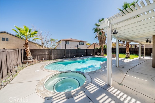 Detail Gallery Image 52 of 61 For 13621 Dellwood Ave, Victorville,  CA 92392 - 6 Beds | 3 Baths