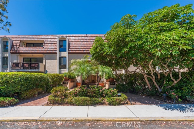 2525 Via Campesina, Palos Verdes Estates CA: https://media.crmls.org/medias/f5a71331-0a3d-420f-ad7a-c864f325b7f7.jpg