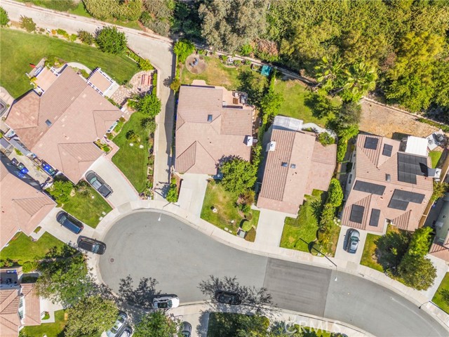 27054 Riversbridge Way, Valencia CA: https://media.crmls.org/medias/f5a73211-c6fb-4d0b-991d-aaf0184d99e2.jpg