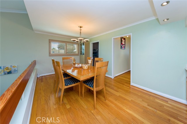 Detail Gallery Image 5 of 28 For 15137 Magnolia a,  Sherman Oaks,  CA 91403 - 3 Beds | 3 Baths