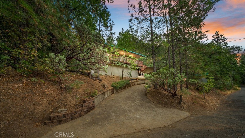 12378 Black Oak Drive