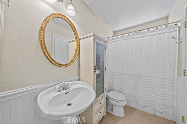 6763 Poinsettia Court, Chino CA: https://media.crmls.org/medias/f5a8163a-ed92-4ccd-bf78-6207a9e96cbe.jpg