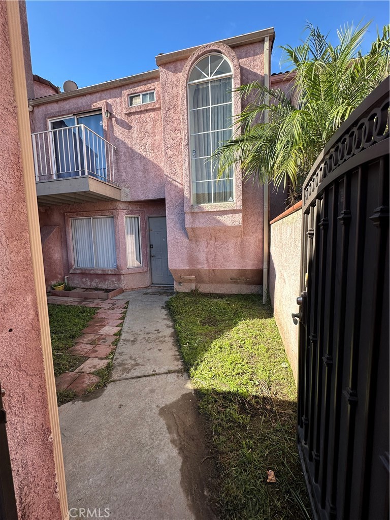 165 Racquet Club Expressway