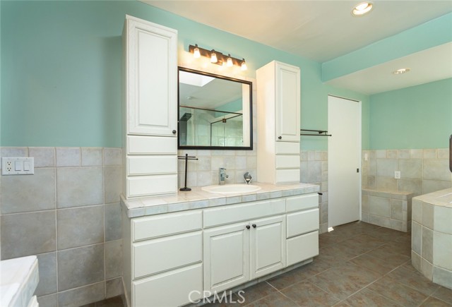 Detail Gallery Image 17 of 48 For 6237 Gyral Dr, Tujunga,  CA 91042 - 2 Beds | 2 Baths