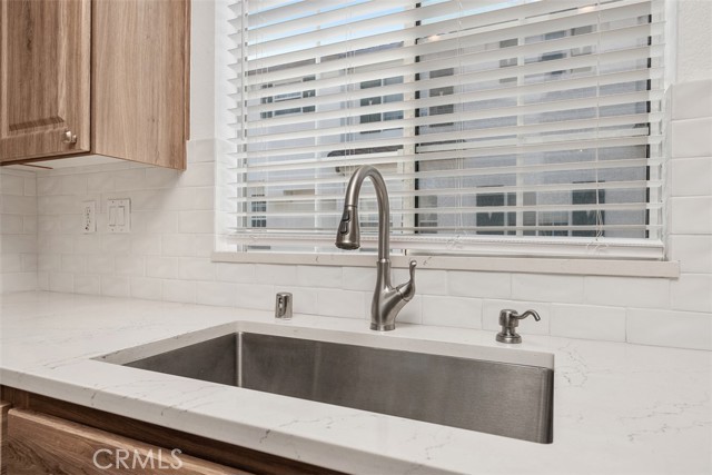 6267 Via Trato, Carlsbad CA: https://media.crmls.org/medias/f5a8f777-eb93-4127-889f-095df94e644e.jpg