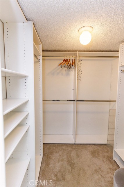 805 Vista Ct, Brea CA: https://media.crmls.org/medias/f5aaef69-14f7-4fd2-ae34-66d75f64f97e.jpg