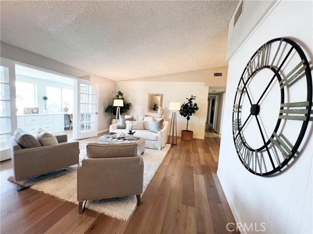 Detail Gallery Image 2 of 27 For 13400 Del Monte, M15-1k, Seal Beach,  CA 90740 - 2 Beds | 2 Baths