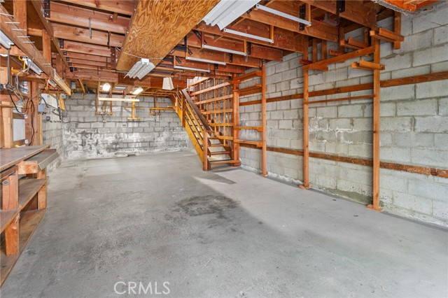 Detail Gallery Image 12 of 14 For 8441 Rudnick Ave, West Hills,  CA 91304 - 4 Beds | 3 Baths