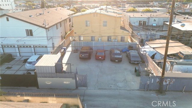 7714 S Broadway, Los Angeles CA: https://media.crmls.org/medias/f5abe0ce-4984-46a7-a061-d713d675b1f8.jpg