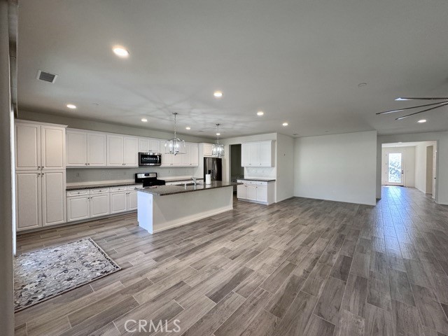 Detail Gallery Image 12 of 55 For 34913 Limecrest Pl, Murrieta,  CA 92563 - 4 Beds | 2/1 Baths