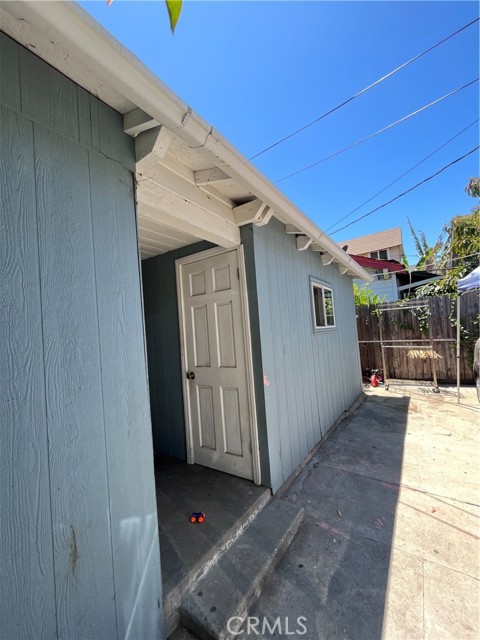 1248 Rolland Curtis Place, Los Angeles CA: https://media.crmls.org/medias/f5adf0d1-7c59-4ff8-81b7-337f36a93f9c.jpg