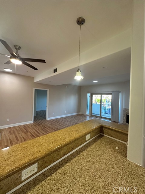 Detail Gallery Image 15 of 25 For 12916 Moorpark St #201,  Studio City,  CA 91406 - 3 Beds | 2 Baths