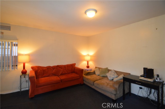 436 W 53rd Street #2, Los Angeles, CA, 90037 436 W 53rd Street #2, Los Angeles, CA, 90037