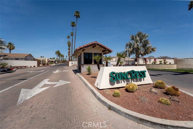 Detail Gallery Image 1 of 1 For 73450 Country Club Dr #147,  Palm Desert,  CA 92260 - 2 Beds | 2 Baths