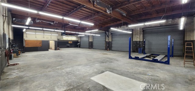 13330 Sherman Way, North Hollywood (los Angeles), California 91605, ,Commercial Lease,For Rent,13330 Sherman Way,CRMB24143221