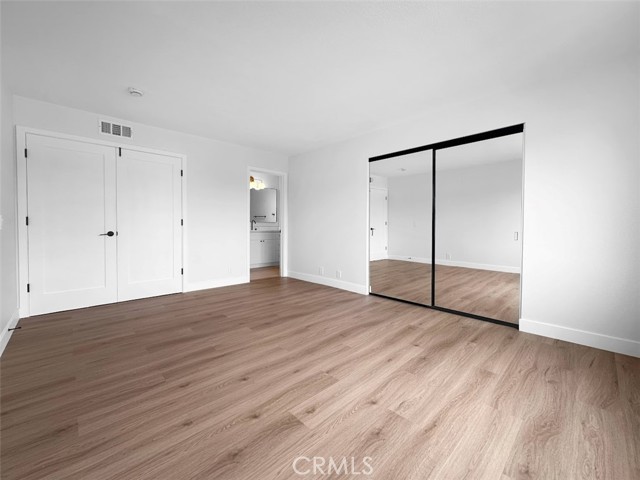 Image 19 of 33 For 9948 Del Rio