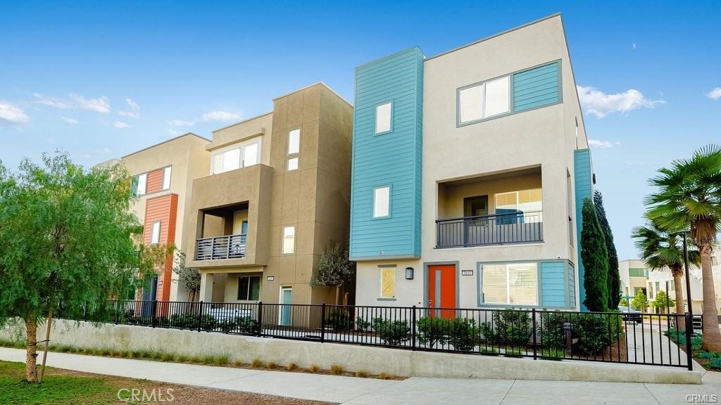1641 W Enterprise Drive