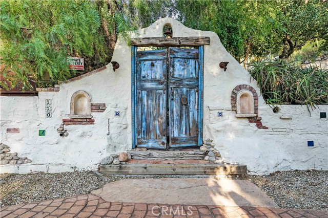 Detail Gallery Image 2 of 33 For 110 Box Canyon, Canoga Park,  CA 91304 - 3 Beds | 2/1 Baths