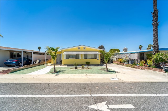 Detail Gallery Image 2 of 49 For 853 S Palm Ave, Hemet,  CA 92543 - 2 Beds | 2 Baths